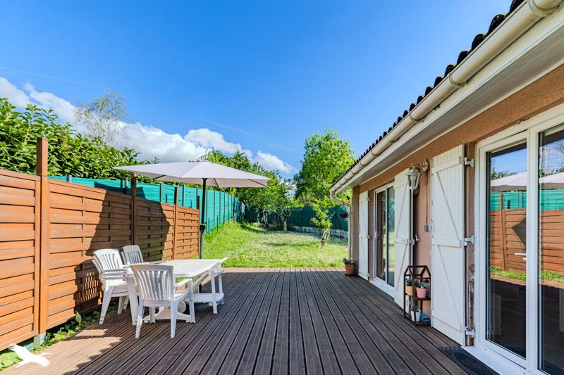 Vente Maison AMBARES ET LAGRAVE - 5 pièces -122 m² - (33440)