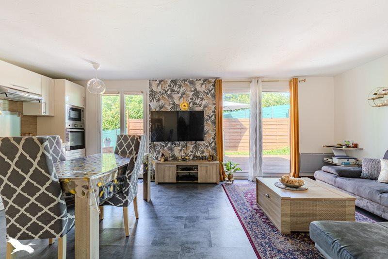 Vente Maison AMBARES ET LAGRAVE - 5 pièces -122 m² - (33440)