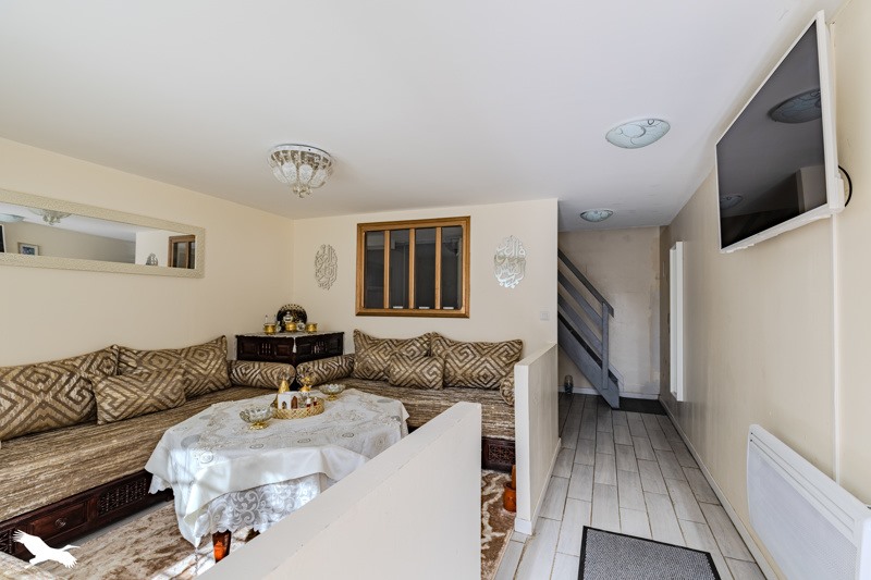 Vente Maison AMBARES ET LAGRAVE - 5 pièces -122 m² - (33440)