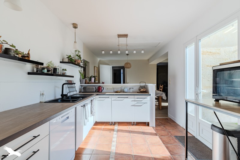 Vente Maison AMBARES ET LAGRAVE - 4 pièces -131 m² - (33440)