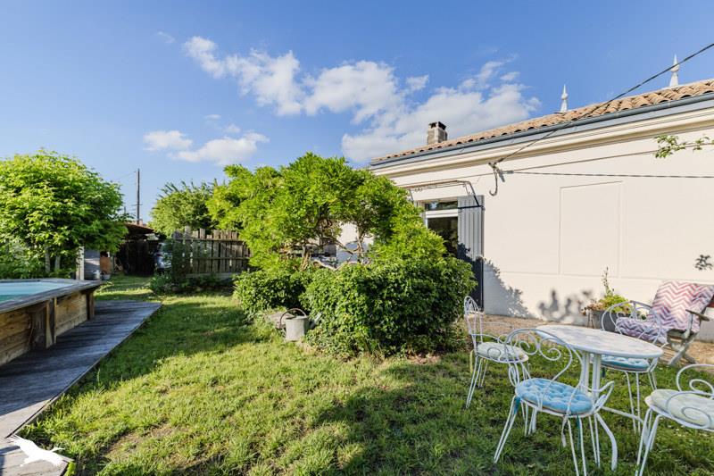 Vente Maison AMBARES ET LAGRAVE - 4 pièces -131 m² - (33440)