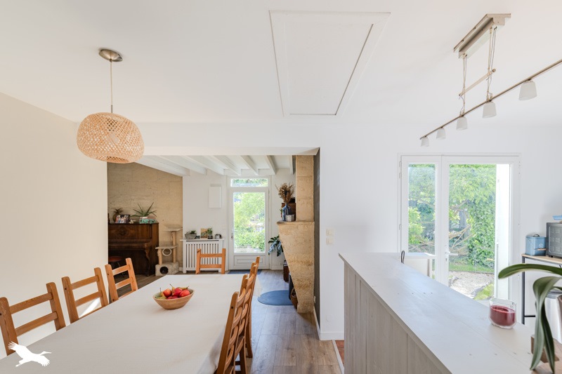 Vente Maison AMBARES ET LAGRAVE - 4 pièces -131 m² - (33440)