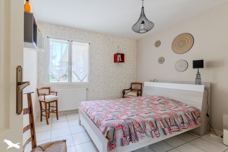 Vente Maison AMBARES ET LAGRAVE - 6 pièces -139 m² - (33440)