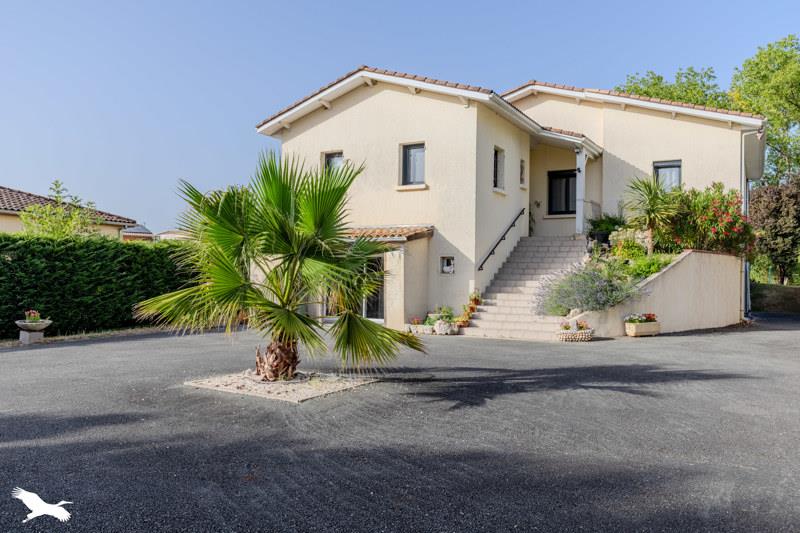 Vente Maison ST VINCENT DE PAUL - 7 pièces -244 m² - (33440)