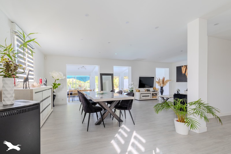 Vente Maison ST VINCENT DE PAUL - 7 pièces -244 m² - (33440)