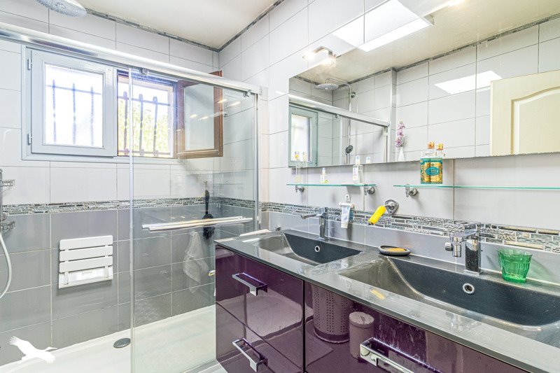 Vente Maison Ambarès-et-Lagrave - 5 pièces -137 m² - (33440)