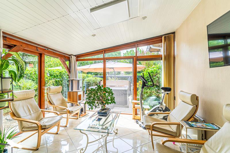 Vente Maison Ambarès-et-Lagrave - 5 pièces -137 m² - (33440)