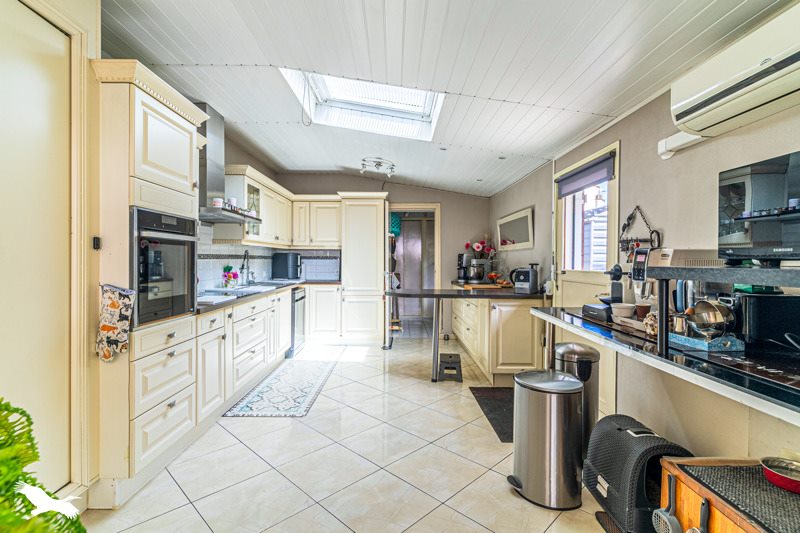 Vente Maison Ambarès-et-Lagrave - 5 pièces -137 m² - (33440)