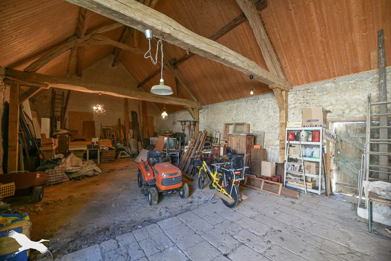 Vente Maison VALLIERES LES GRANDES - 9 pièces -225 m² - (41400)