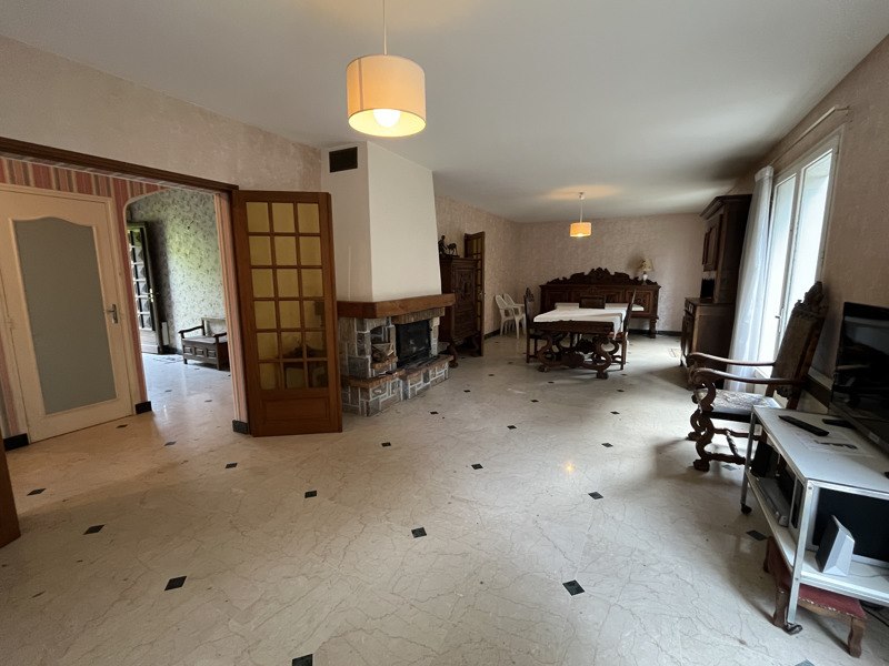 Vente Maison FAVEROLLES SUR CHER - 6 pièces -182 m² - (41400)