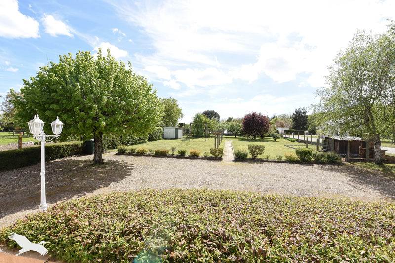 Vente Maison ST JULIEN DE CHEDON - 6 pièces -122 m² - (41400)