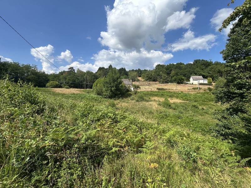 Terrain à vendre · à Beynat · 77 420 €