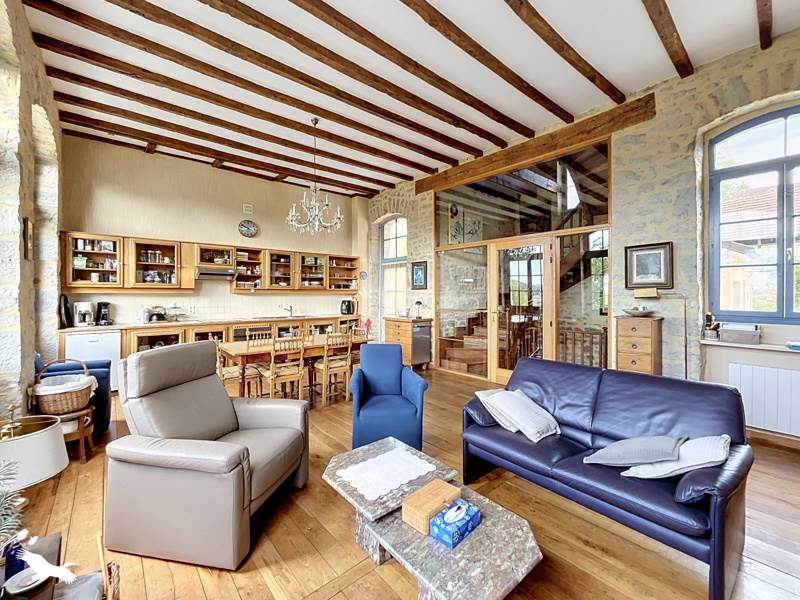 Vente Maison Saillac - 6 pièces -190 m² - (19500)