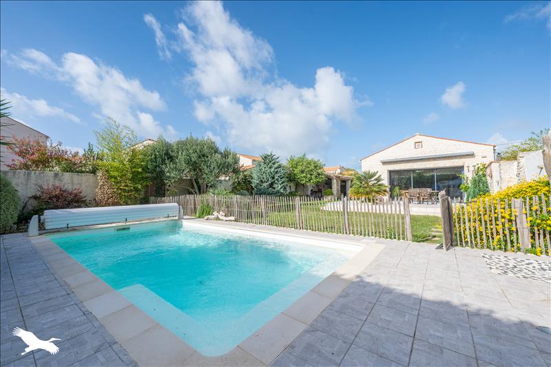 Vente Maison ST PIERRE D OLERON - 6 pièces -202 m² - (17310)