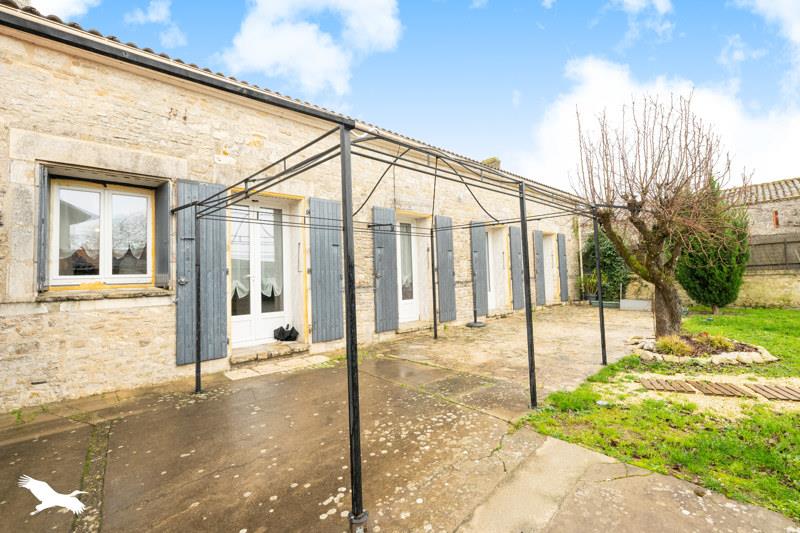 Vente Maison ST PIERRE D OLERON - 3 pièces -76 m² - (17310)