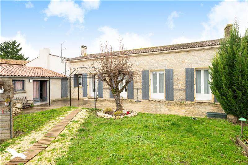 Vente Maison ST PIERRE D OLERON - 3 pièces -76 m² - (17310)