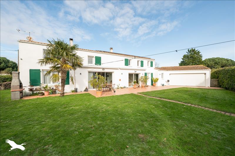 Vente Maison ST PIERRE D OLERON - 10 pièces -265 m² - (17310)
