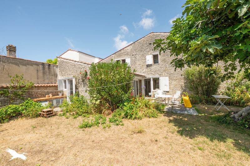 Vente Maison ST GEORGES D OLERON - 4 pièces -98 m² - (17190)