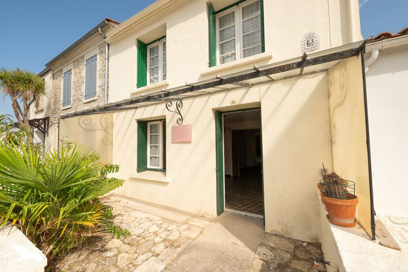 Vente Maison ST GEORGES D OLERON - 4 pièces -105 m² - (17190)