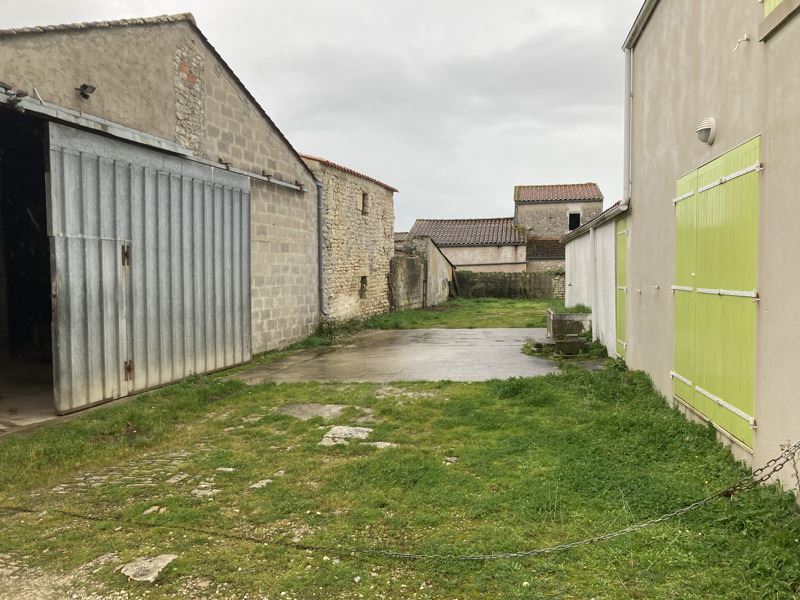 Vente Grange ST PIERRE D OLERON - 1 pièce -114 m² - (17310)