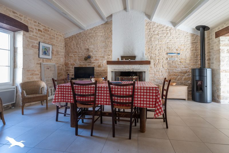 Vente Maison ST PIERRE D OLERON - 5 pièces -88 m² - (17310)