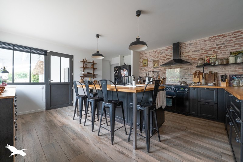 Vente Maison ST PIERRE D OLERON - 7 pièces -250 m² - (17310)