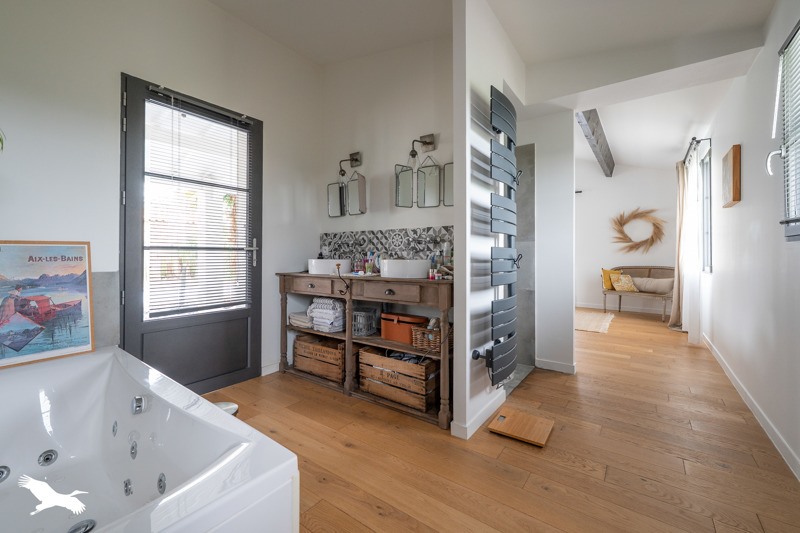 Vente Maison ST PIERRE D OLERON - 7 pièces -250 m² - (17310)