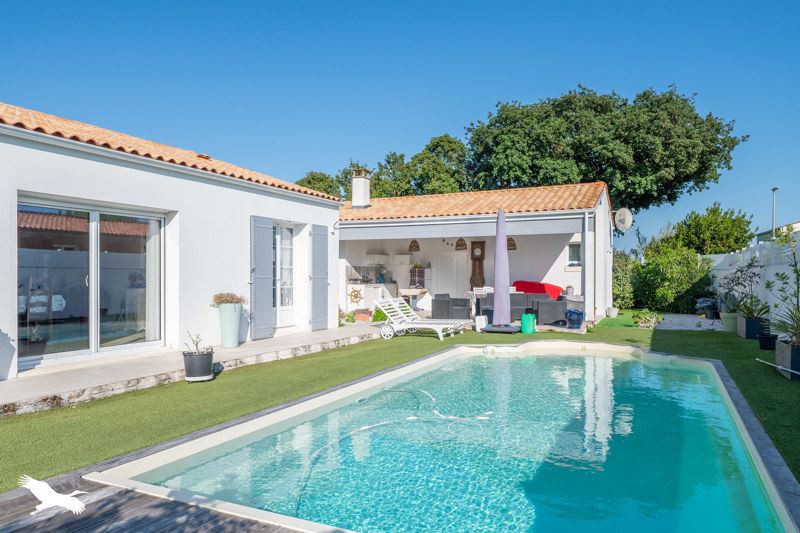 Vente Maison ST GEORGES D OLERON - 6 pièces -154 m² - (17190)