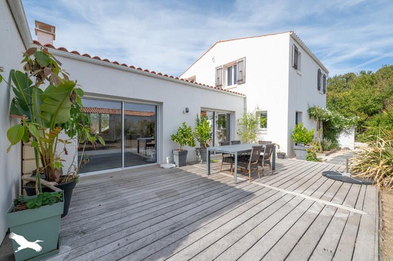 Vente Maison Saint-Georges-d'Oléron - 5 pièces -165 m² - (17190)