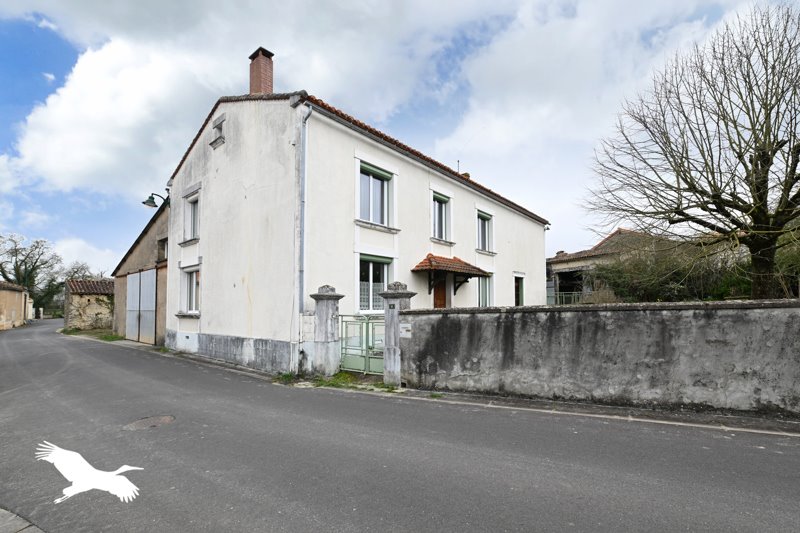 Vente Maison ANAIS - 9 pièces -233 m² - (16560)
