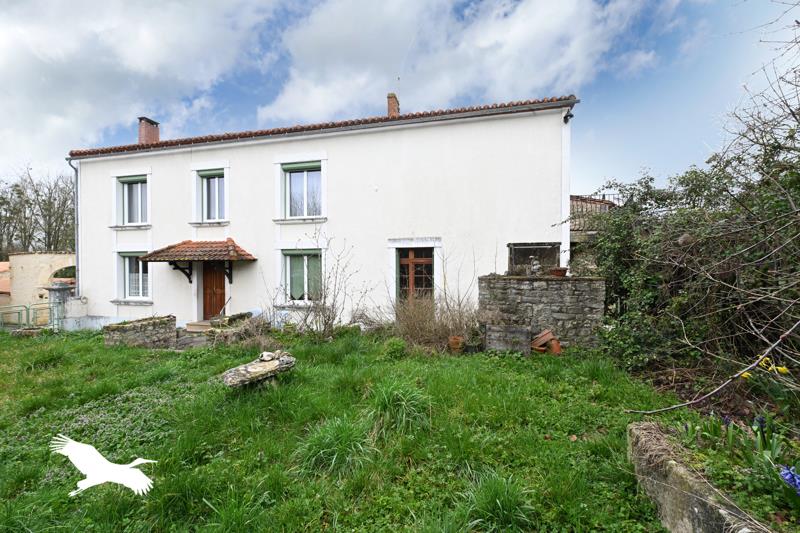 Vente Maison ANAIS - 9 pièces -233 m² - (16560)