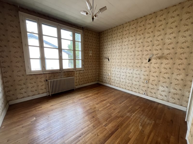 Vente Maison ANGOULEME - 6 pièces -105 m² - (16000)