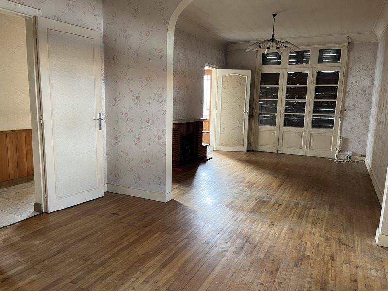 Vente Maison ANGOULEME - 6 pièces -105 m² - (16000)