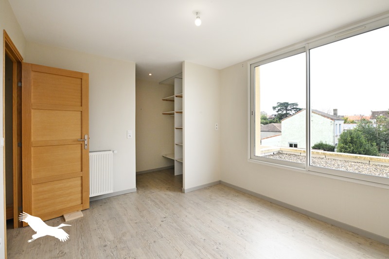 Vente Maison ANGOULEME - 6 pièces -175 m² - (16000)