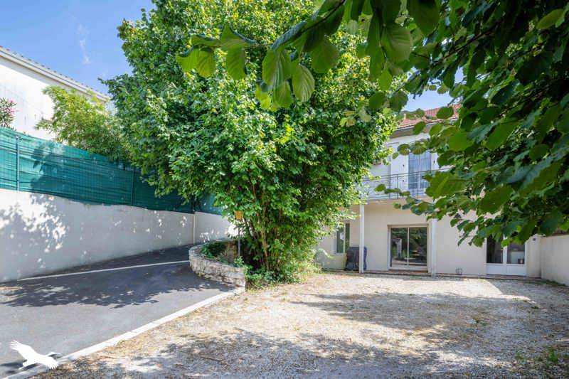 Vente Maison ANGOULEME - 5 pièces -117 m² - (16000)
