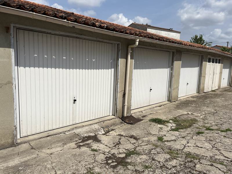 Vente Parking Angoulême - -  16 m² - (16000)