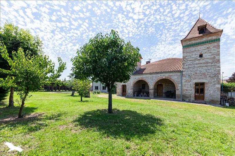 Vente Maison DONZAC - 5 pièces -271 m² - (82340)