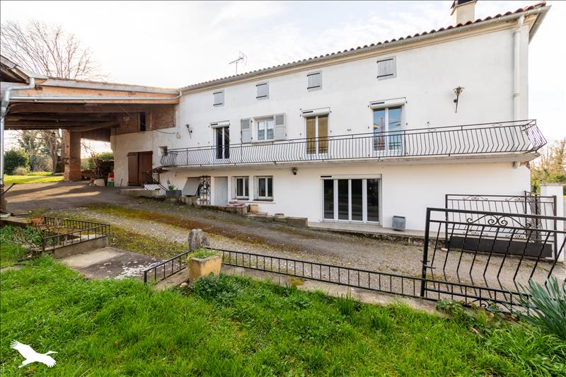 Vente Maison ST NICOLAS DE LA GRAVE - 9 pièces -252 m² - (82210)
