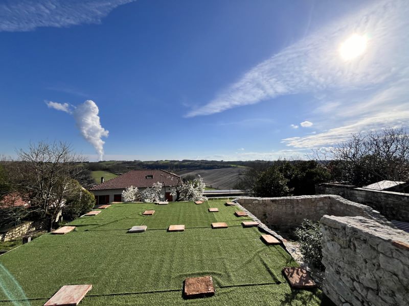Vente Maison PUYMIROL - 2 pièces -83 m² - (47270)