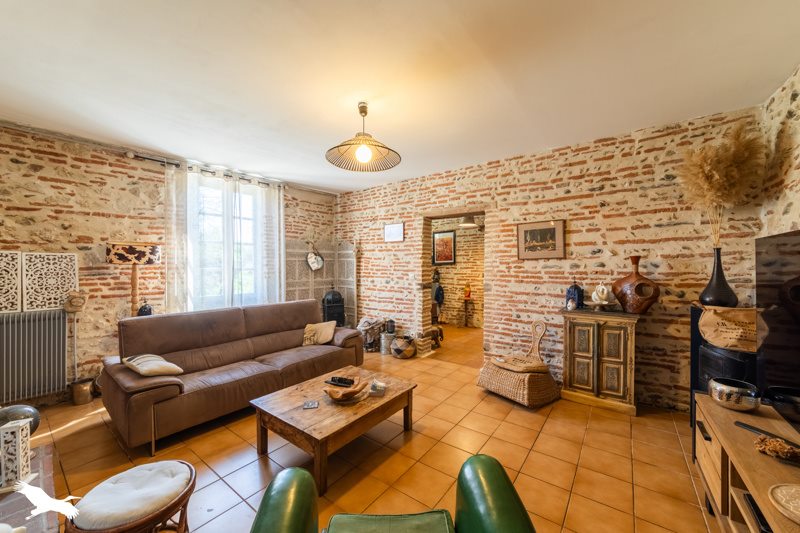 Vente Maison LAMAGISTERE - 5 pièces -193 m² - (82360)