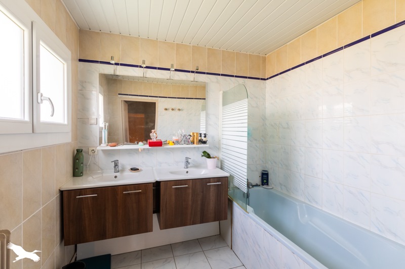 Vente Maison LAMAGISTERE - 5 pièces -193 m² - (82360)