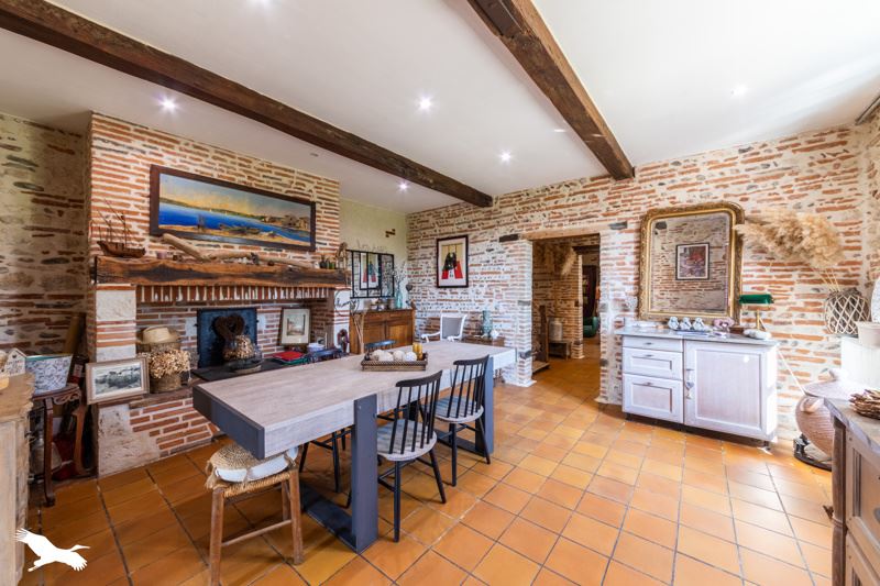 Vente Maison LAMAGISTERE - 5 pièces -193 m² - (82360)