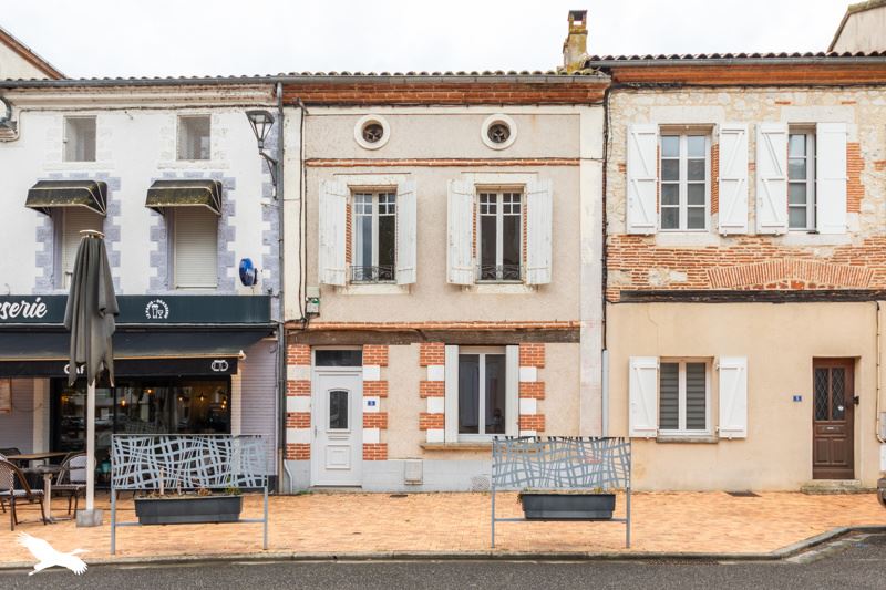 Vente Maison VALENCE - 3 pièces -141 m² - (82400)