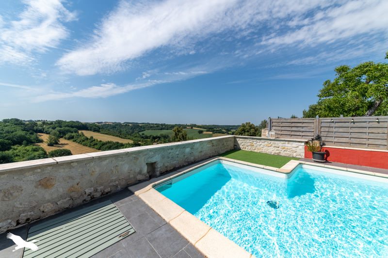 Vente Maison PUYMIROL - 4 pièces -205 m² - (47270)
