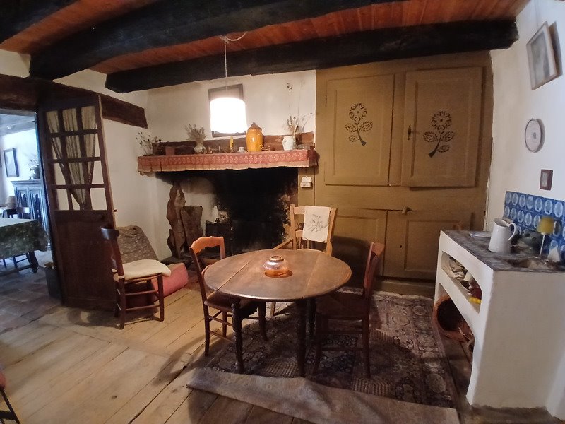 Vente Maison MONTJOI - 8 pièces -194 m² - (82400)