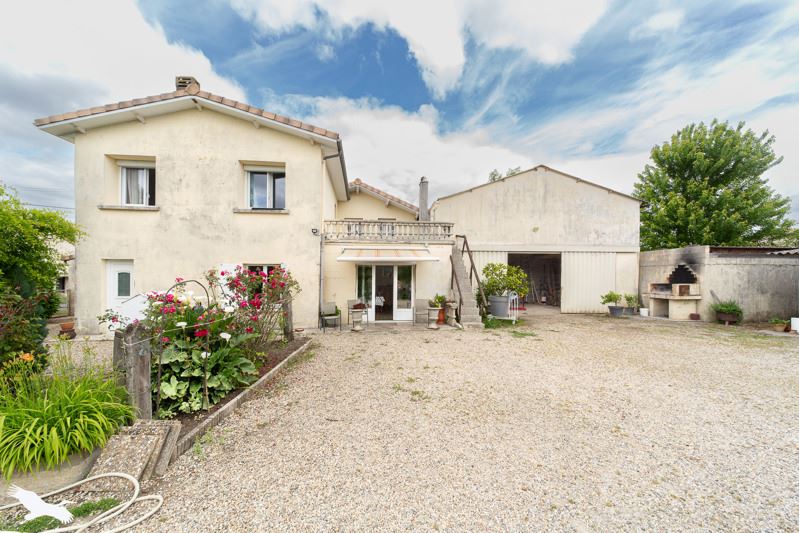 Vente Maison LA LANDE DE FRONSAC - 4 pièces -122 m² - (33240)