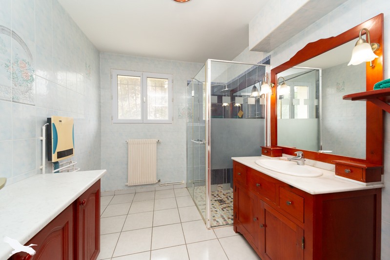 Vente Maison CUBZAC LES PONTS - 5 pièces -157 m² - (33240)