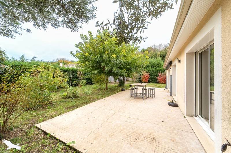 Vente Maison BOURG - 4 pièces -73 m² - (33710)