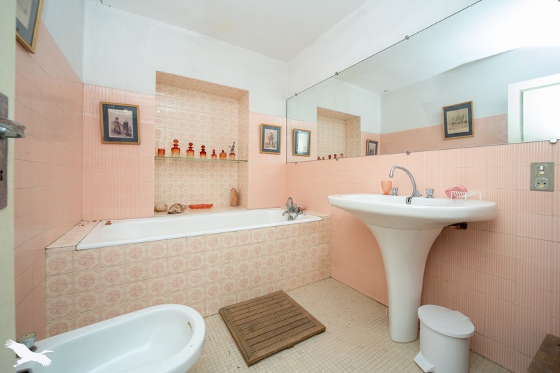 Vente Maison ST SEURIN DE BOURG - 8 pièces -213 m² - (33710)