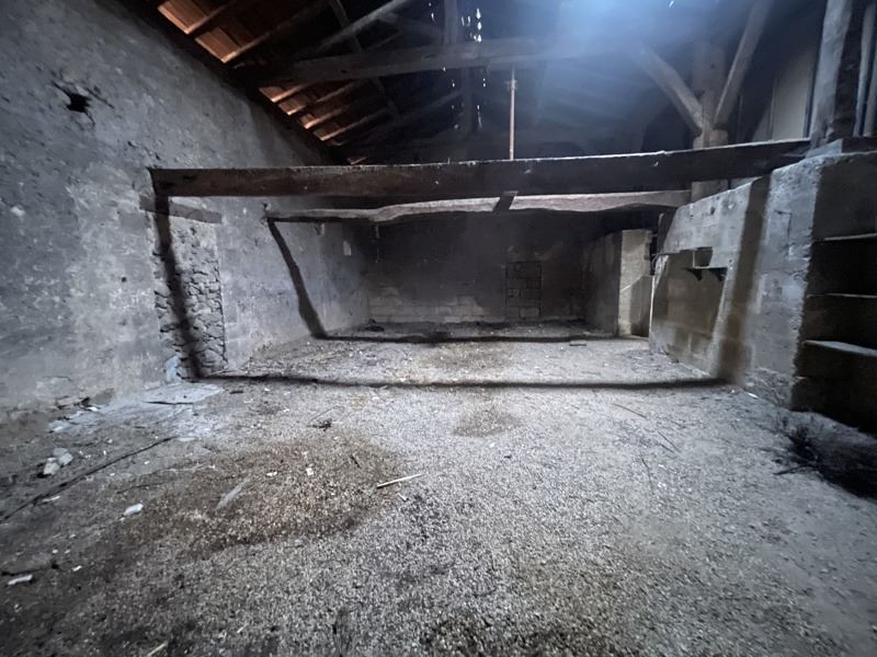 Vente Maison BOURG - 4 pièces -80 m² - (33710)